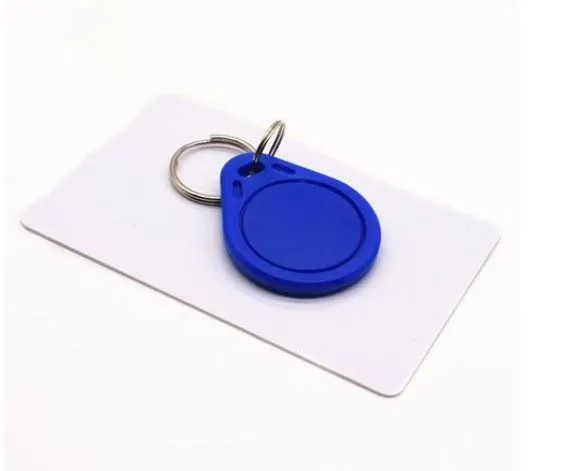 Etiqueta de cartão RFID e porta-chaves